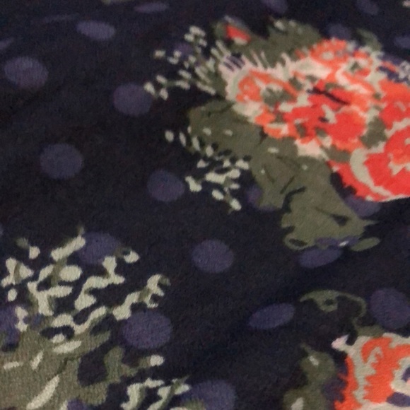 Large Lightweight Scarf-Floral/Polka Dot-Navy/Red-72x27-EUC - Picture 8 of 11